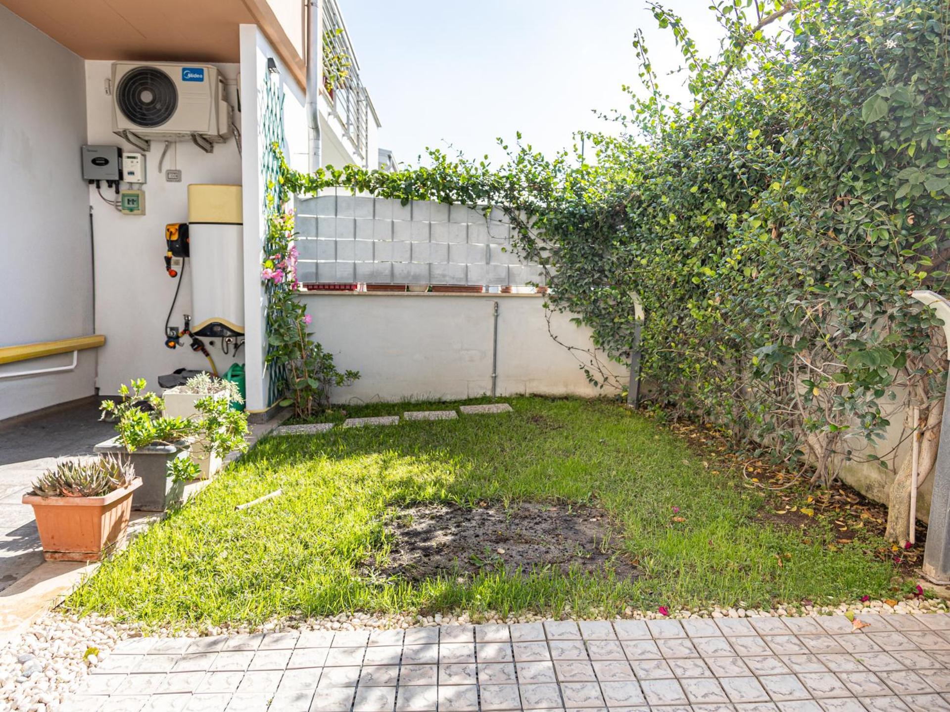 Mrb Real Estate - Maison Ludovica - Monolocale Moderno Con Giardino Frattocchie Exterior foto