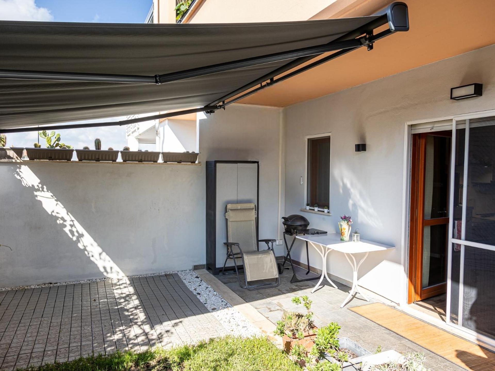 Mrb Real Estate - Maison Ludovica - Monolocale Moderno Con Giardino Frattocchie Exterior foto